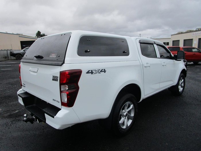 2025 Isuzu D-MAX LS-M