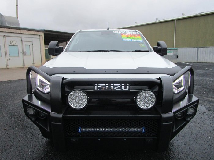 2025 Isuzu D-MAX LS-M