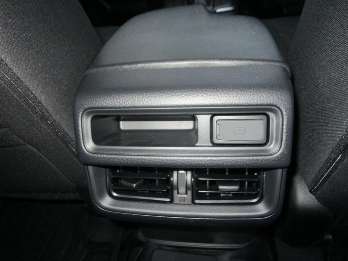 2025 Isuzu D-MAX LS-M