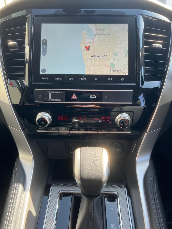 2024 Mitsubishi Pajero Sport GLS