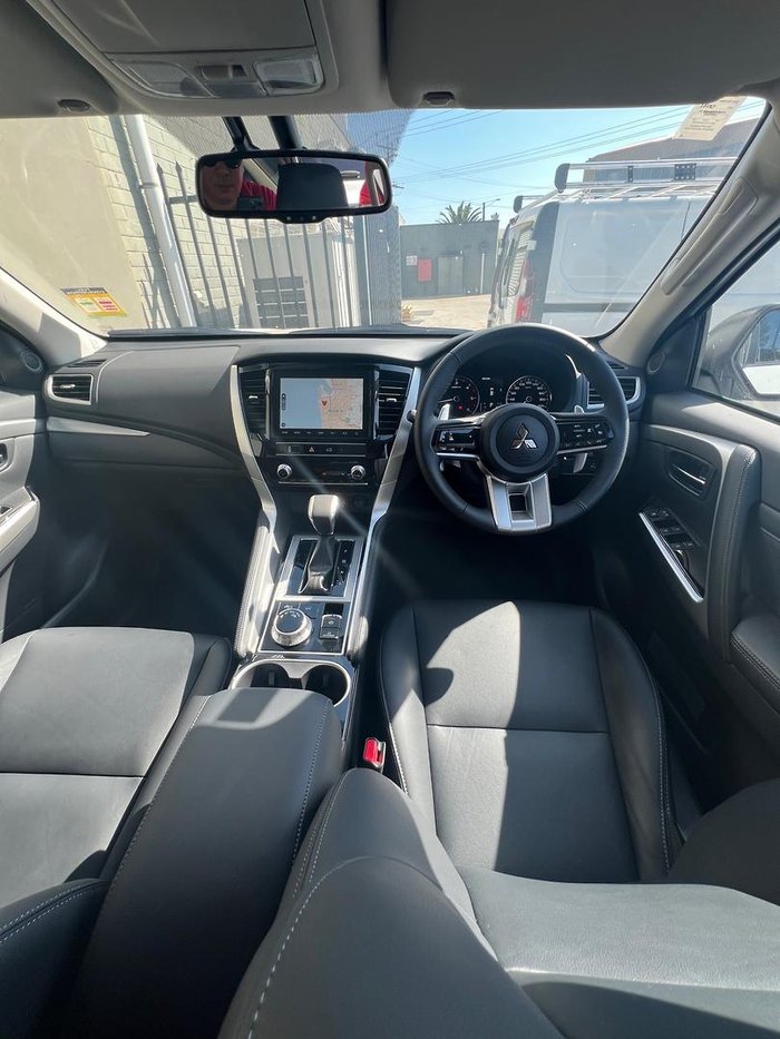 2024 Mitsubishi Pajero Sport GLS