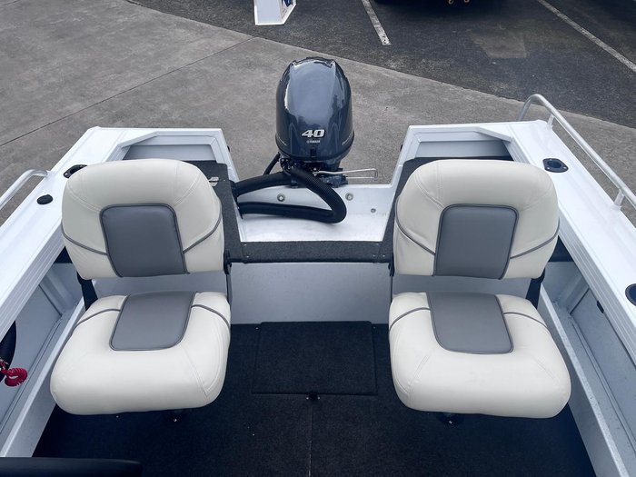 2025 QUINTREX 420 Renegade SC