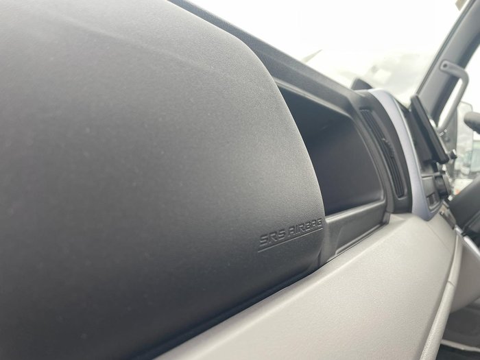 2025 Fuso Canter 815 White