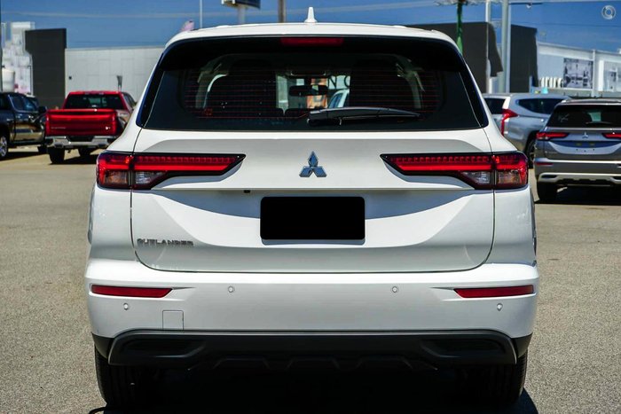 2024 Mitsubishi Outlander ES ZM MY24 White