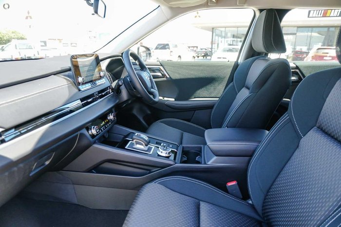 2024 Mitsubishi Outlander ES ZM MY24 White
