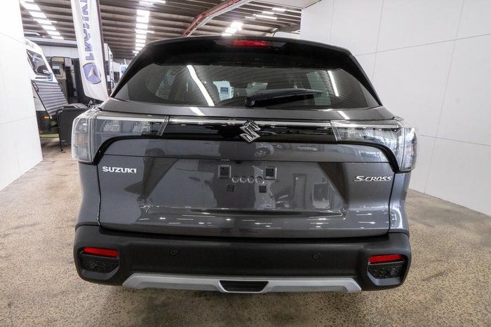 2023 Suzuki S-Cross GL+