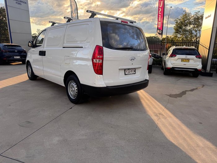 2020 Hyundai iLoad TQ4 MY20 Creamy White