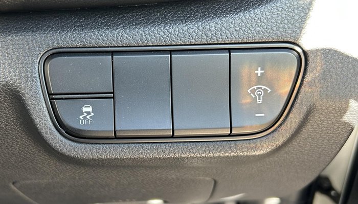 2025 Kia Seltos Sport+ SP2 PE MY25 AWD Snow White Pearl