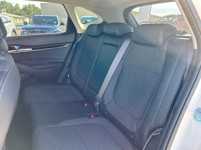 2025 Kia Seltos Sport+ SP2 PE MY25 AWD Snow White Pearl