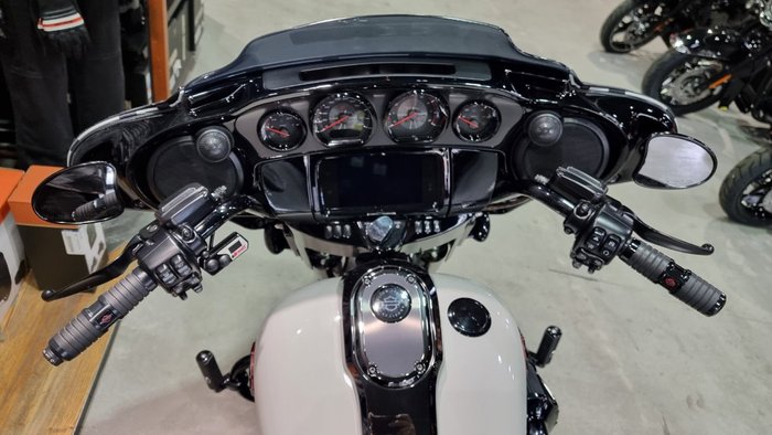 2020 Harley-davidson FLHXSE CVO STREET GLIDE Sand Dune