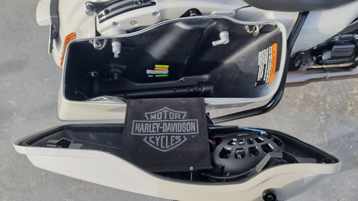 2020 Harley-davidson FLHXSE CVO STREET GLIDE Sand Dune