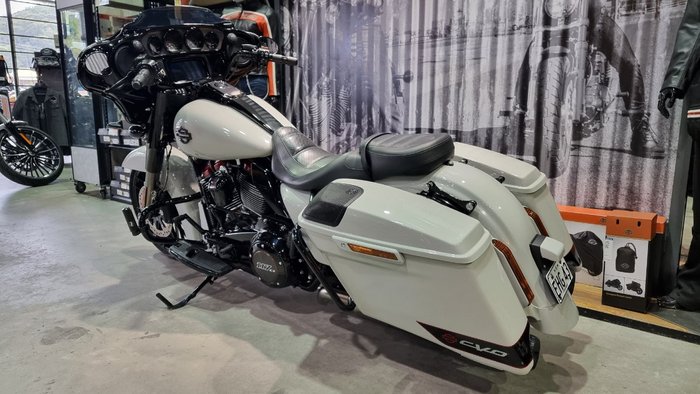2020 Harley-davidson FLHXSE CVO STREET GLIDE Sand Dune