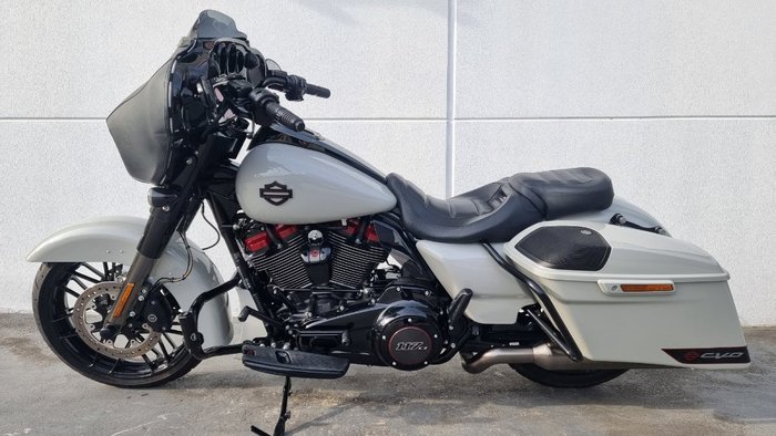 2020 Harley-davidson FLHXSE CVO STREET GLIDE Sand Dune