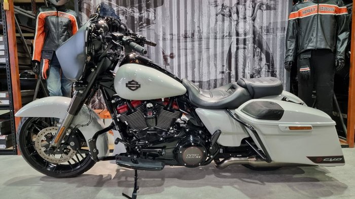 2020 Harley-davidson FLHXSE CVO STREET GLIDE Sand Dune