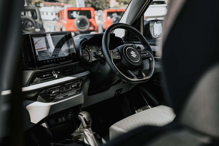 2024 Suzuki Swift Hybrid Plus