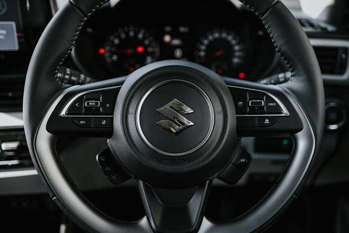 2024 Suzuki Swift Hybrid Plus