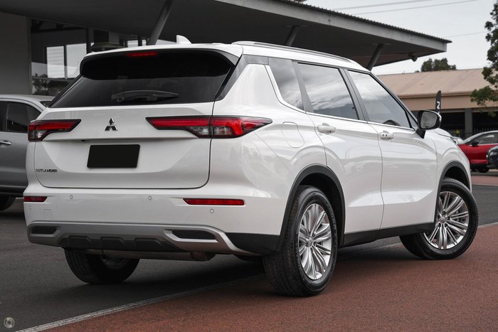 2024 Mitsubishi Outlander LS ZM MY24 White Diamond