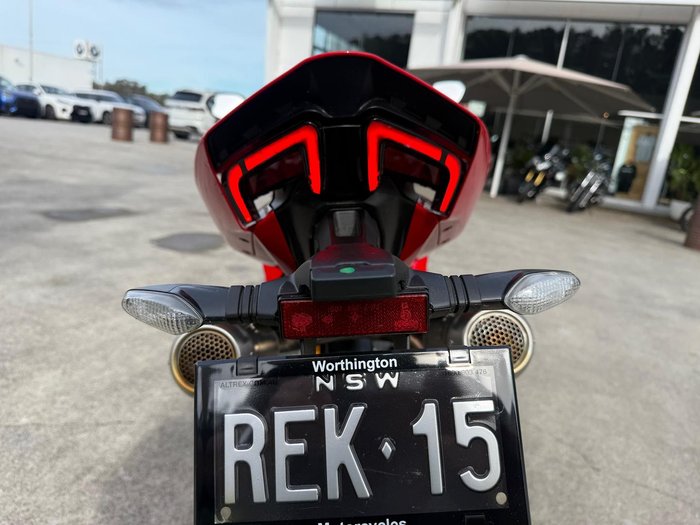 2025 Ducati Panigale V2 S Panigale Red