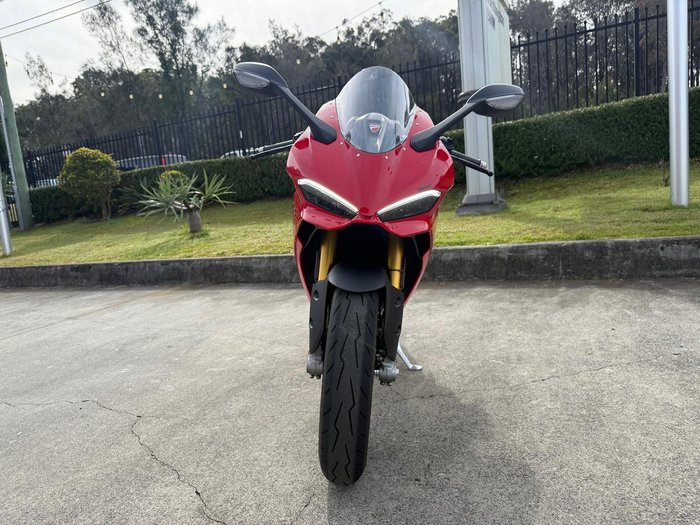 2025 Ducati Panigale V2 S Panigale Red