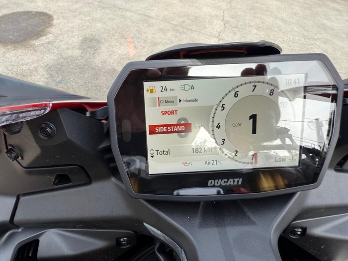 2025 Ducati Panigale V2 S Panigale Red