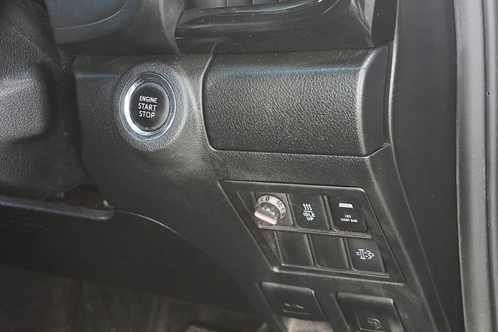 2019 Toyota Hilux Rogue