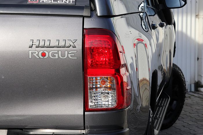 2019 Toyota Hilux Rogue