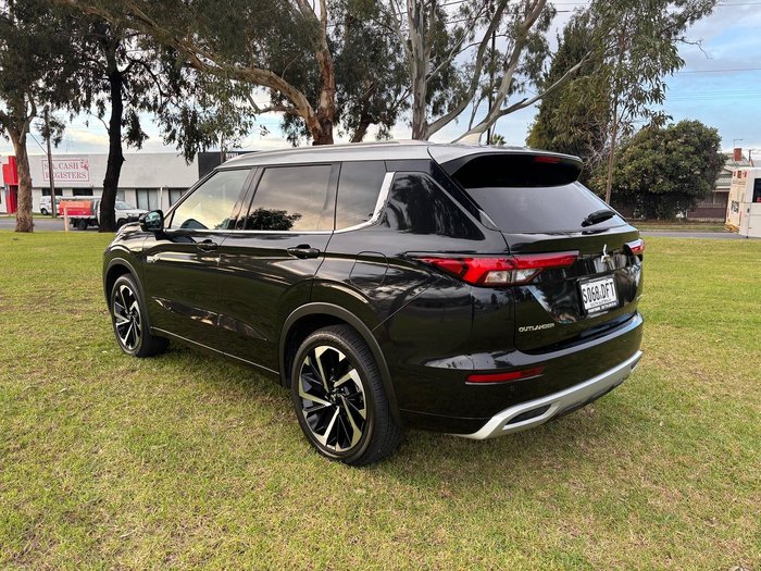 2024 Mitsubishi Outlander PHEV Exceed Tourer ZM MY24 AWD Black Diamond with Sterling Silver Roof