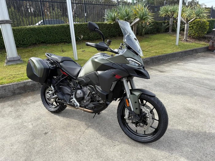 2025 Ducati Multistrada V2 S Multistrada Green