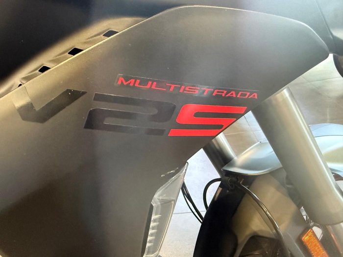 2025 Ducati Multistrada V2 S Multistrada Green