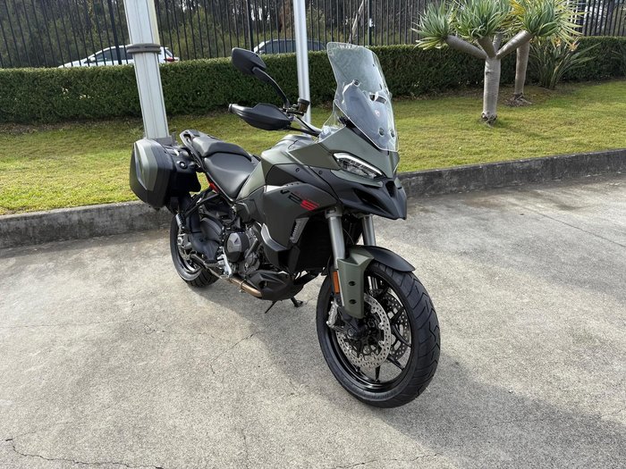 2025 Ducati Multistrada V2 S Multistrada Green