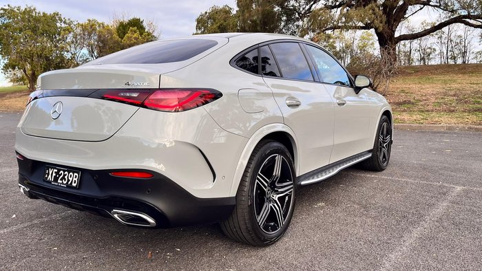 2025 Mercedes-Benz GLC-Class GLC300