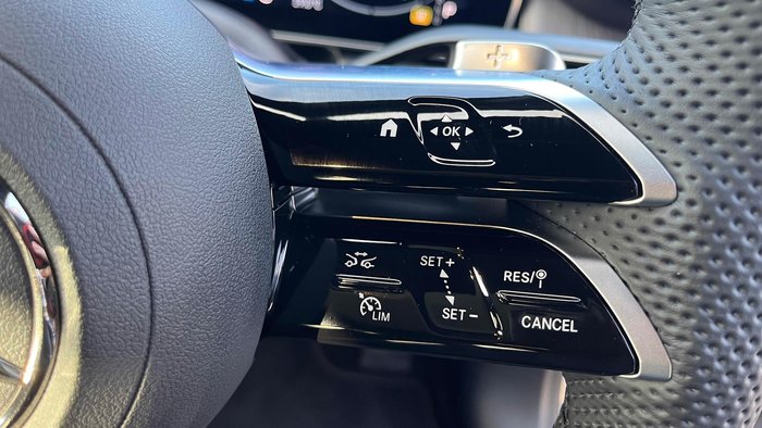 2025 Mercedes-Benz GLC-Class GLC300