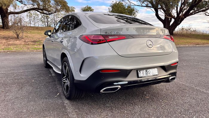 2025 Mercedes-Benz GLC-Class GLC300