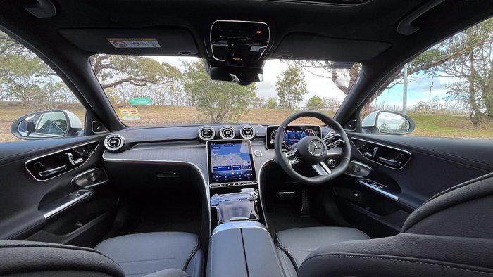 2025 Mercedes-Benz C-Class C350 e