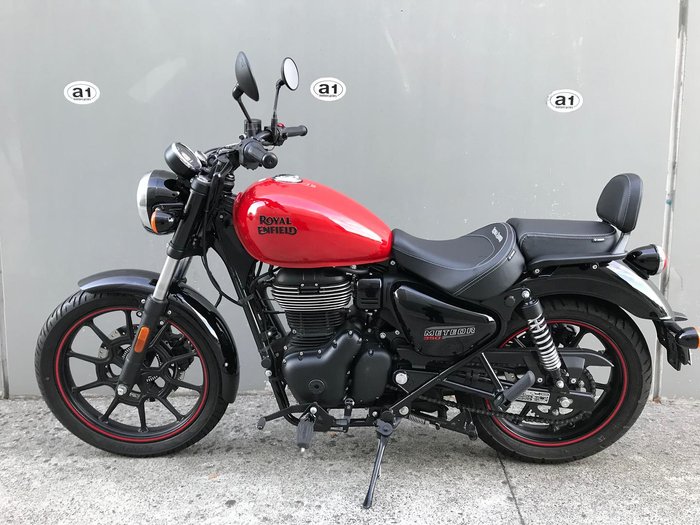 2022 Royal Enfield Meteor 350 Fireball