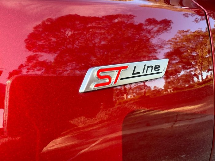 2020 Ford Focus ST-Line