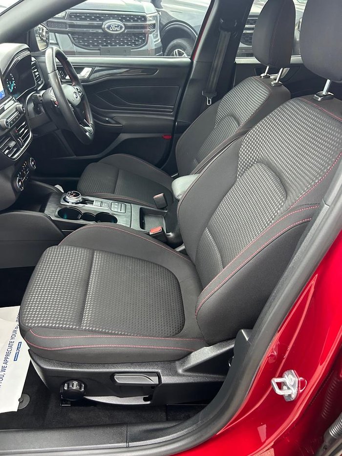 2020 Ford Focus ST-Line