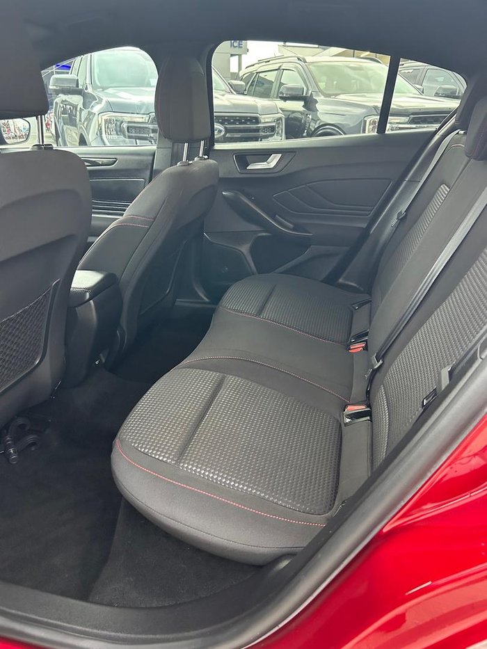 2020 Ford Focus ST-Line
