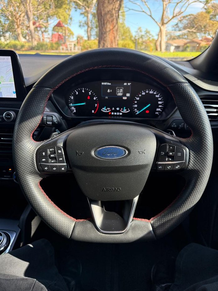 2020 Ford Focus ST-Line