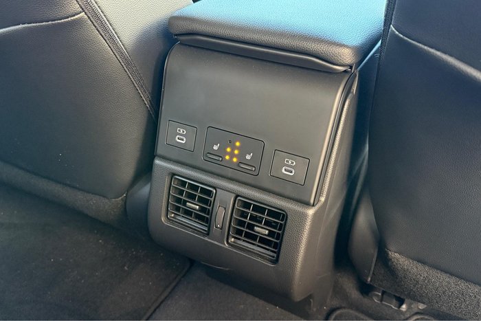 2025 Subaru Solterra AWD Touring