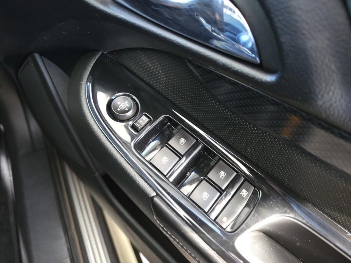 2016 Holden Commodore SS V Redline VF Series II MY16 Phantom