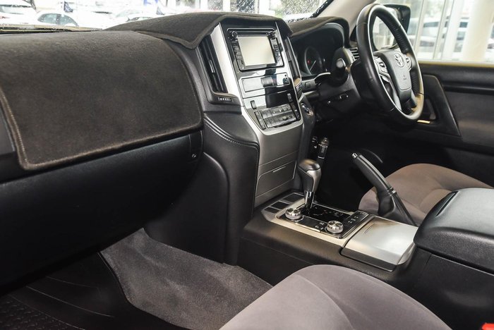 2019 Toyota Landcruiser GXL VDJ200R 4X4 Dual Range Glacier White
