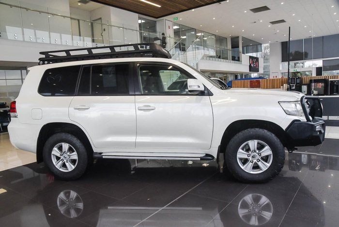 2019 Toyota Landcruiser GXL VDJ200R 4X4 Dual Range Glacier White
