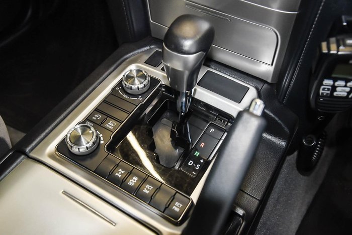 2019 Toyota Landcruiser GXL VDJ200R 4X4 Dual Range Glacier White