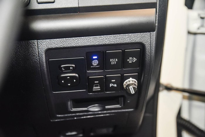 2019 Toyota Landcruiser GXL VDJ200R 4X4 Dual Range Glacier White