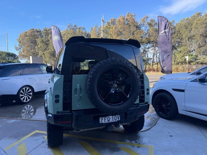 2022 Land Rover Defender 110 P400 75th Edition L663 MY23.5 AWD Grasmere Green