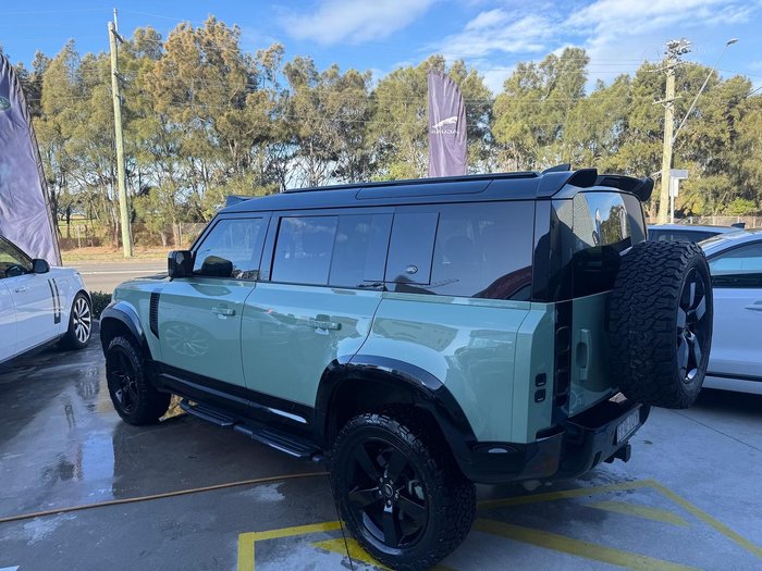 2022 Land Rover Defender 110 P400 75th Edition L663 MY23.5 AWD Grasmere Green
