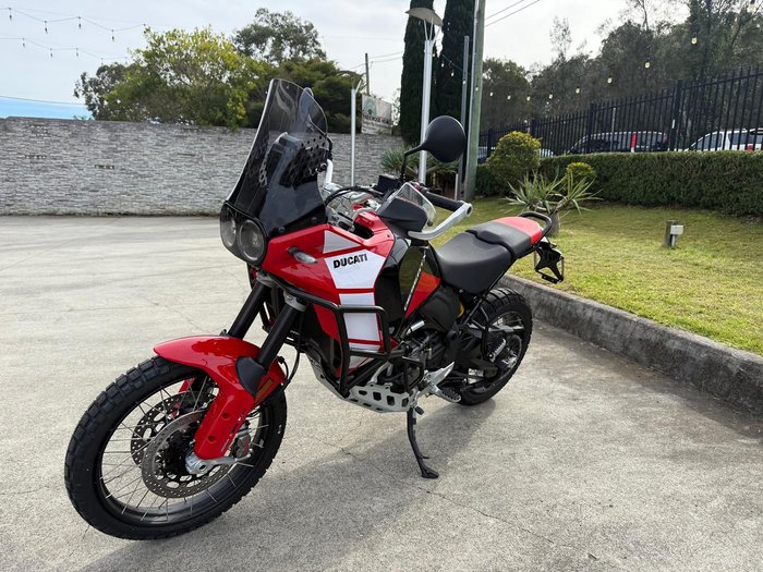2025 Ducati Desert X Discovery Desert X Red