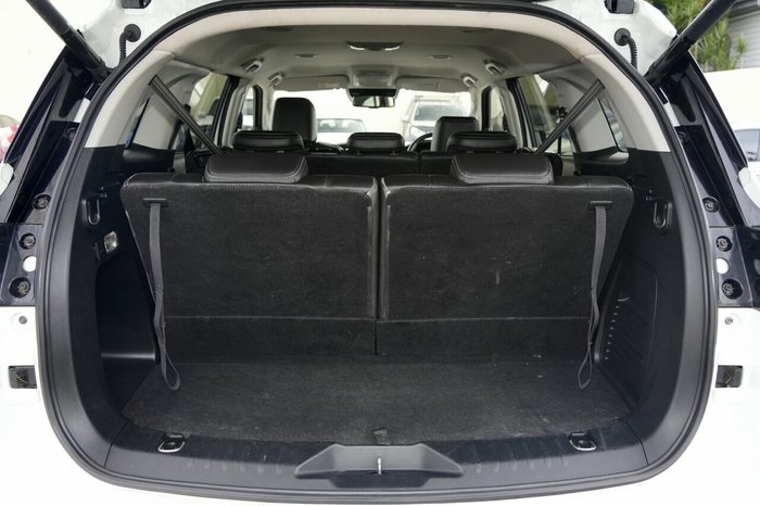 2023 Isuzu MU-X LS-T