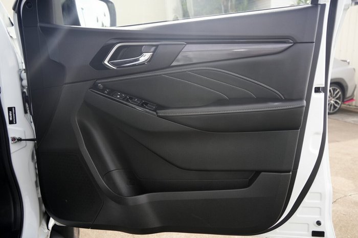 2023 Isuzu MU-X LS-T